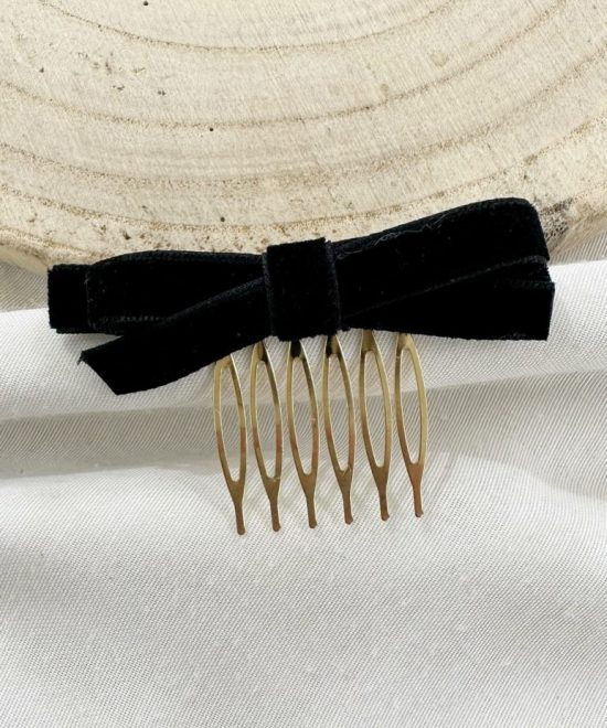 Peinecillo Lazada Negro