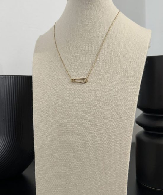 Collar Aina