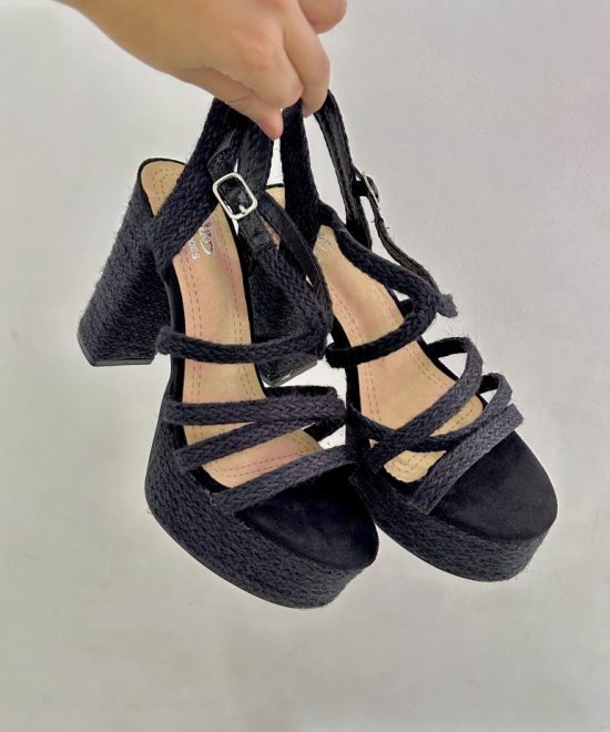 Cuñas Tacón Rafia Negras